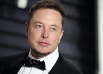 Илон Маск, Стив Возняк призывают приостановить разработки продуктов на базе ИИ