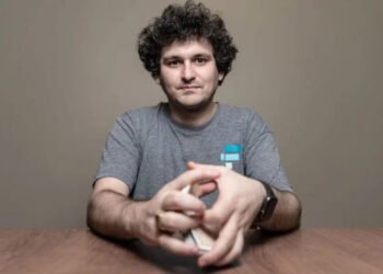 Сэм Бэнкман-Фрид отказывается признавать подкуп китайского чиновника