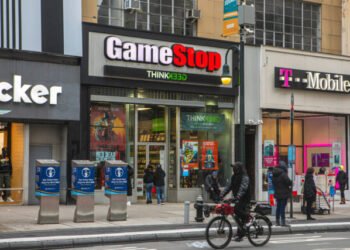 GameStop хочет закупиться биткоином на $450 млн