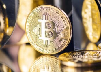 Биткоин закрыл квартал 30% ростом