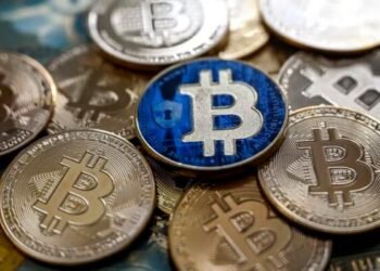 Биткоин обошёл компанию Amazon по рыночной капитализации после роста выше 123 тысяч долларов. Что дальше?