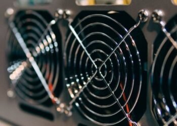 Почему в июне просела добыча биткоина