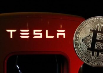 Tesla потеряла $2,5 млрд из-за продажи BTC