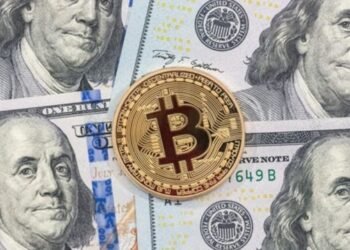 Опционы указывают на возможность падения биткоина ниже $100 000