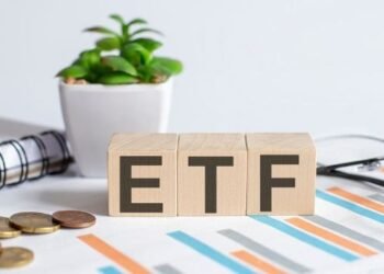 Структуры BlackRock приобрели биткоин на $600 млн на фоне оттока капитала из XRP