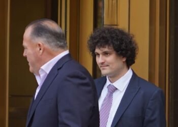 Письмо Сэма Бэнкмана‑Фрида из тюрьмы вызвало вопросы у прокуратуры