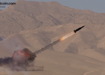 Экономист Стив Ханке заявляет, что США проигрывают войну с Ираном и находятся на грани финансового банкротства