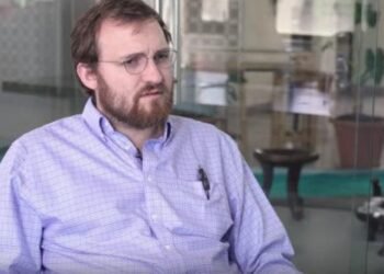 Чарльз Хоскинсон ополчился на сообщество XRP