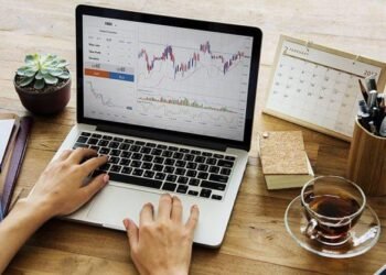 Трейдеры начали экономить на повседневных тратах из-за падения рынка