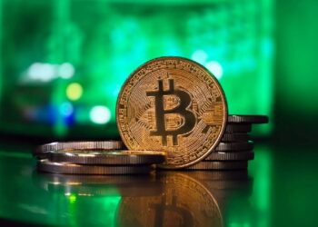 Долгосрочные инвесторы держат биткоин на самом высоком уровне за последний год