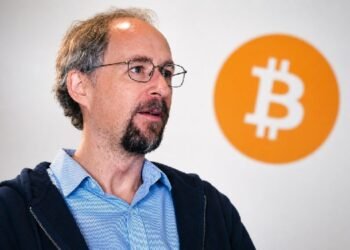 Человек, представившийся Сатоши Накамото, заявил о целевой цене биткоина в 1 миллион долларов в 2028 году!