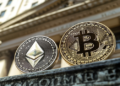 Чего ожидать от цен на биткоин (BTC) и эфириум (ETH) после недавнего роста? Опытный аналитик раскрывает критические уровни для продолжения роста!