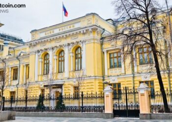 Россия призывает Visa и Mastercard окончательно уйти из страны на фоне падения их доли рынка ниже 17%