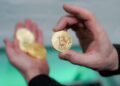 Почему замедляется торговля биткоином?
