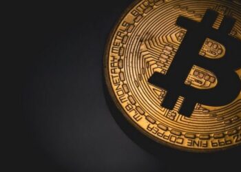 Аналитик предупреждает: биткоин может упасть до $33,000