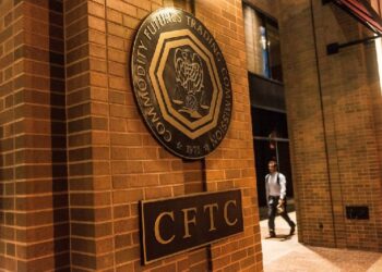 Председатель CFTC: «Сегодня исторический день для криптовалютного рынка»