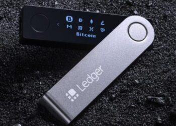 Ledger обнаружила уязвимость в чипе Trezor Safe 7