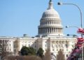 Сенатор добивается введения Трампом запрета на криптовалюты, поскольку 63 % опрошенных считают его доходы неуместными