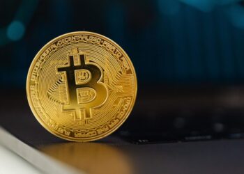 Биткоин: Ждать ли «золотой крест» в 2026 году?