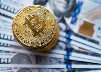 Биткоин «хоронят» в соцсетях: сигнал к развороту?