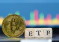 Еженедельный отток средств из биткоин-ETF сменился притоком: с 426 млн долларов на 6 млн долларов