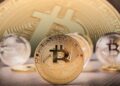 Биткоин пробил $82 000, Ethereum — $2500