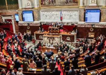 Комитет Франции одобрил налог на конвертацию стейблкоинов с 2027 года