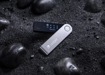 Внимание: по имеющимся данным, электронные кошельки Ledger, продаваемые в Европе, также могут содержать шпионское ПО!
