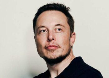 Маск пообещал акции SpaceX 70 млн детей США